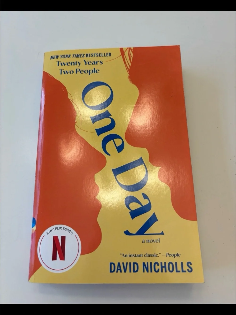NEW book-One Day: A Novel (Vintage Contemporaries) by David Nicholls
